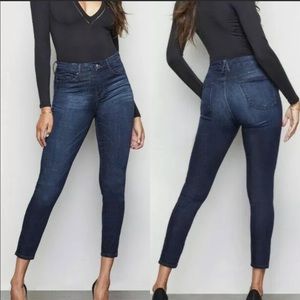 GOOD AMERICAN Good Waist Crop High Rise
Skinny Jeans Blue Size 6/28